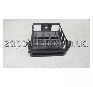 Рамка под магнитолу VW Caddy 3, 1T0857058B