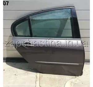 Дверь задняя (R) Renault Laguna, (2010), hatchback